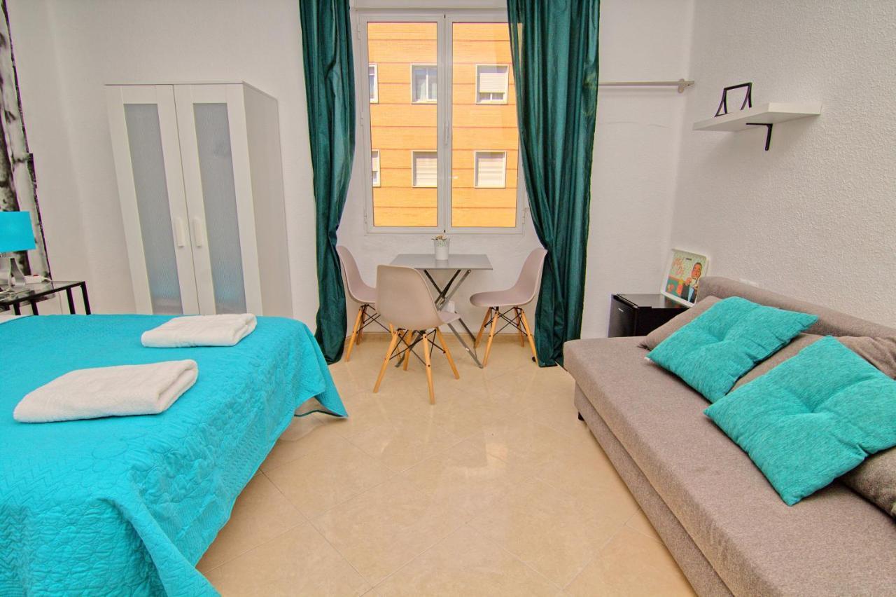 Low Cost Room Mercado Málaga Dış mekan fotoğraf
