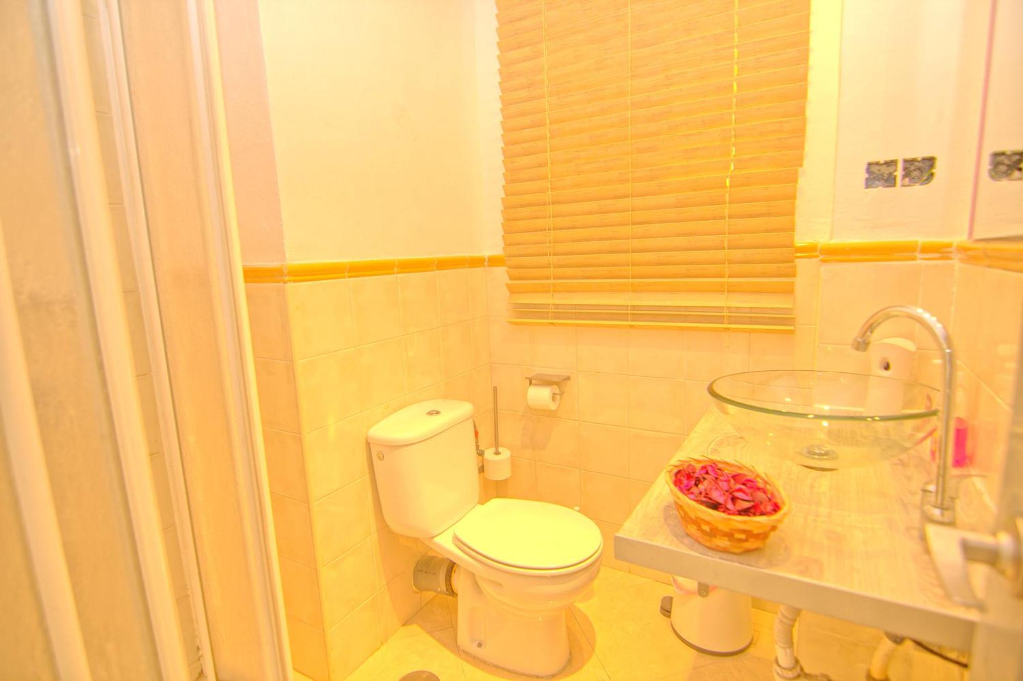 Low Cost Room Mercado Málaga Dış mekan fotoğraf
