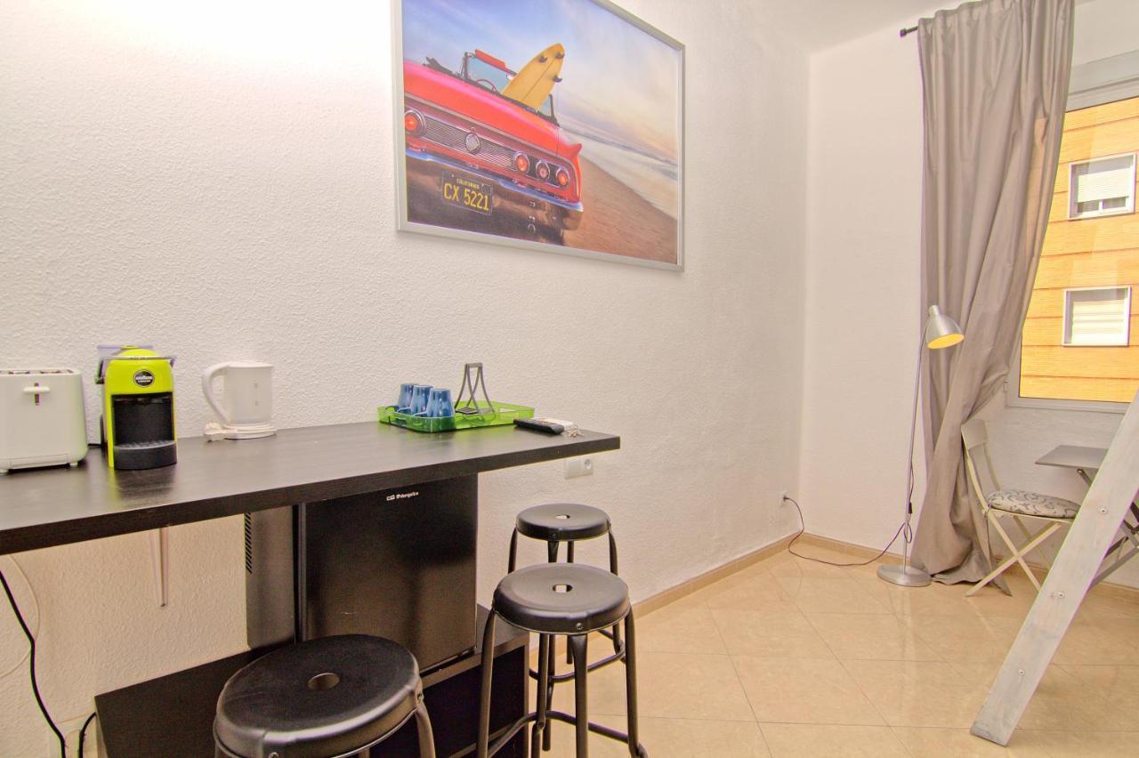 Low Cost Room Mercado Málaga Dış mekan fotoğraf