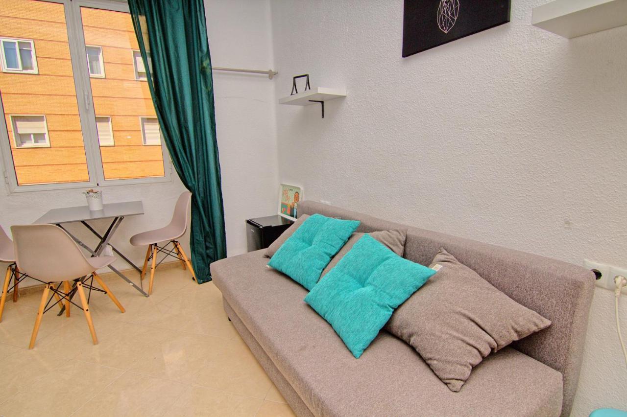 Low Cost Room Mercado Málaga Dış mekan fotoğraf