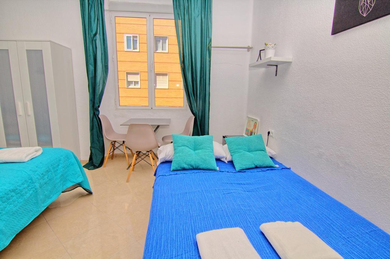 Low Cost Room Mercado Málaga Dış mekan fotoğraf